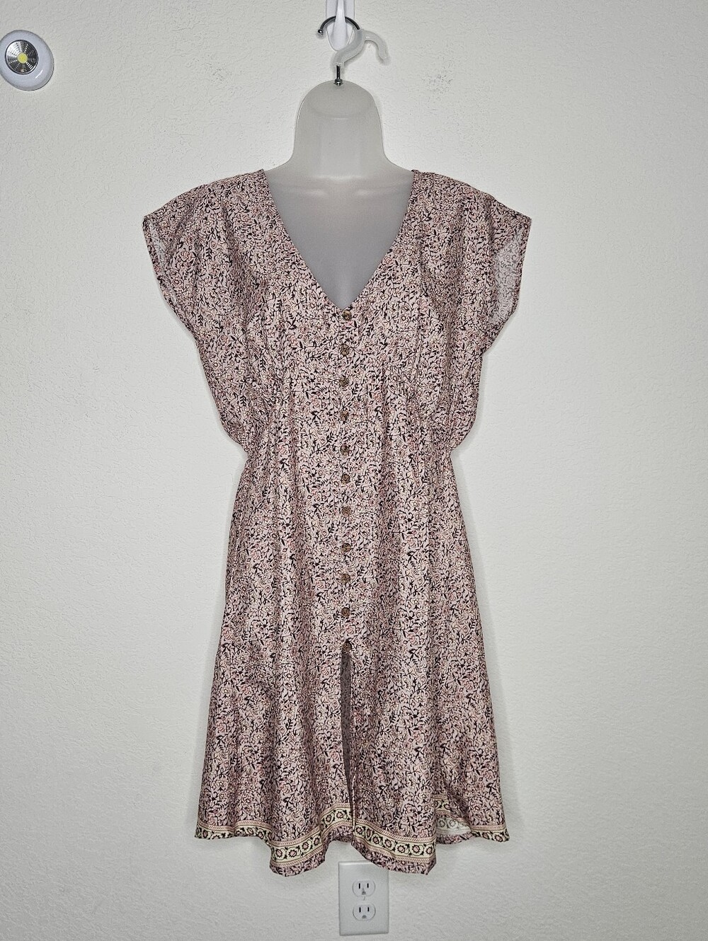 Lakhays Pink Floral Boho Mini Dress S/M Silk Blend Flutter Sleeve Lightweight
